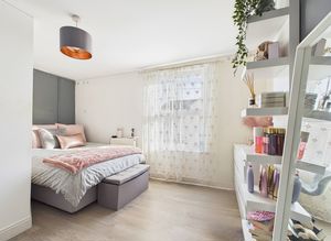 Bedroom- click for photo gallery